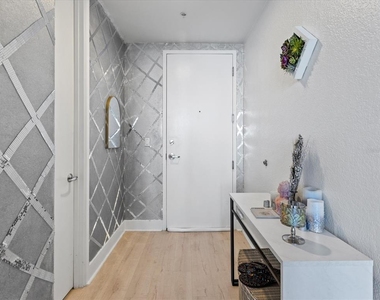 150 E Robinson Street - Photo Thumbnail 1