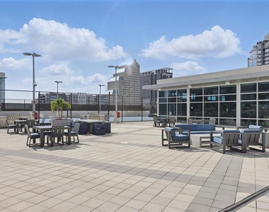 150 E Robinson Street - Photo Thumbnail 29