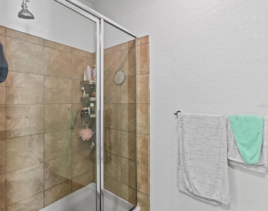 150 E Robinson Street - Photo Thumbnail 14