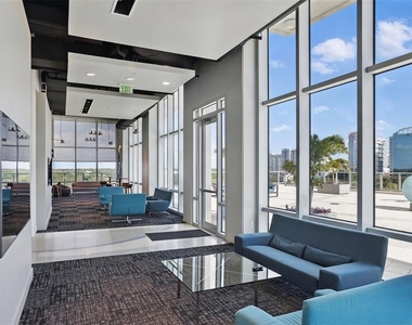 150 E Robinson Street - Photo Thumbnail 30