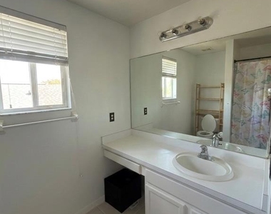 8103 Tar Hollow Drive - Photo Thumbnail 16