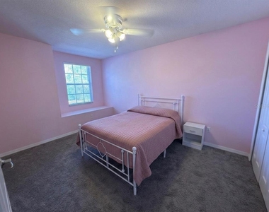 8103 Tar Hollow Drive - Photo Thumbnail 15