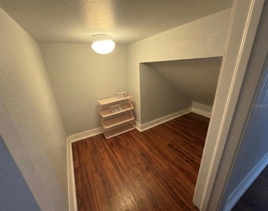 8103 Tar Hollow Drive - Photo Thumbnail 10