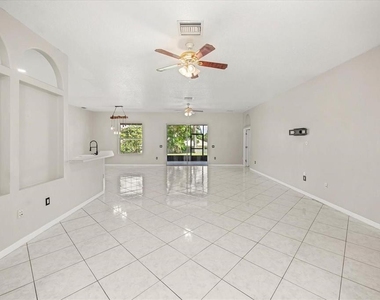 13848 Vista Del Lago Boulevard - Photo Thumbnail 5