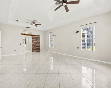 13848 Vista Del Lago Boulevard - Photo Thumbnail 9