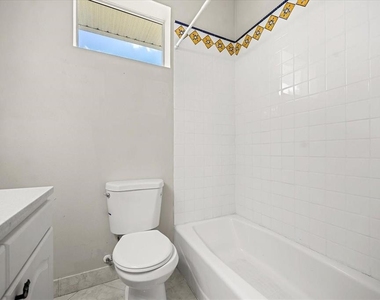13848 Vista Del Lago Boulevard - Photo Thumbnail 12