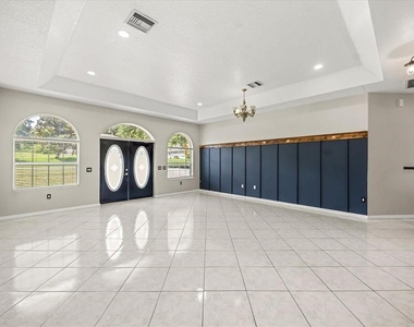 13848 Vista Del Lago Boulevard - Photo Thumbnail 3
