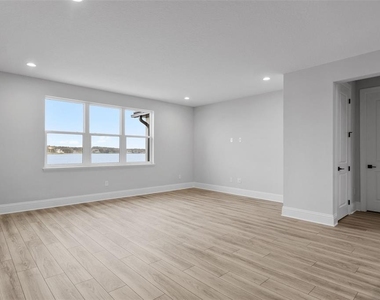 16708 Bolsena Drive - Photo Thumbnail 11