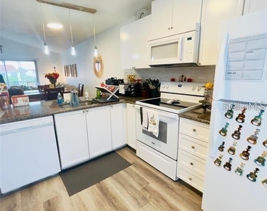2500 Woodgate Boulevard - Photo Thumbnail 2