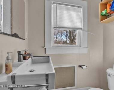 1026 Fairfield Street - Photo Thumbnail 17