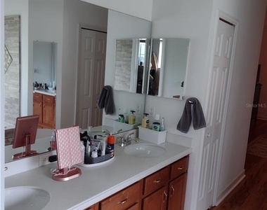 2006 Bayside Avenue - Photo Thumbnail 18