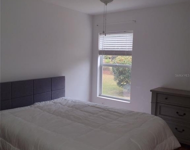 2006 Bayside Avenue - Photo Thumbnail 10