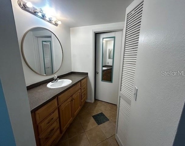 5647 Summer Side Lane - Photo Thumbnail 7