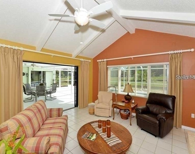 4841 Palm Aire Drive - Photo Thumbnail 8