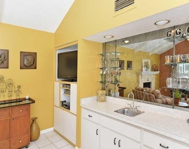 4841 Palm Aire Drive - Photo Thumbnail 9