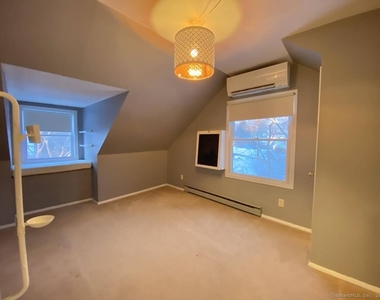 10 Fleetwood Drive - Photo Thumbnail 15