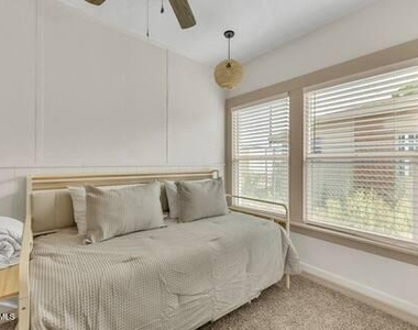 2723 Grant Avenue - Photo Thumbnail 18