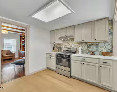 2723 Grant Avenue - Photo Thumbnail 7