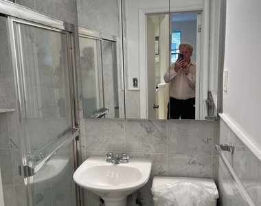 East 83rd Street - Photo Thumbnail 2