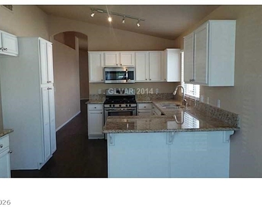 10534 Penns Creek Court - Photo Thumbnail 3