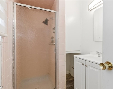 1700 Rexford Drive - Photo Thumbnail 26