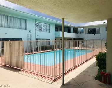 1700 Rexford Drive - Photo Thumbnail 2