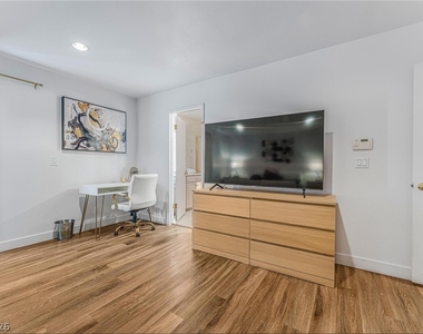 1963 Casa Vista Drive - Photo Thumbnail 18