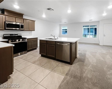 3610 Tripoli Cove Avenue - Photo Thumbnail 1