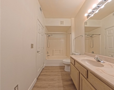 7189 S Durango Drive - Photo Thumbnail 14