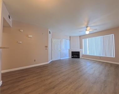 7189 S Durango Drive - Photo Thumbnail 22