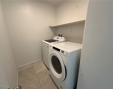 1132 Heliodor Avenue - Photo Thumbnail 12