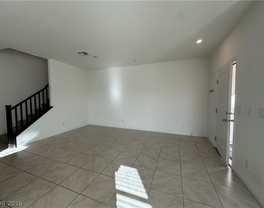 1132 Heliodor Avenue - Photo Thumbnail 8