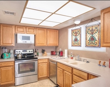 4674 Monterey Circle - Photo Thumbnail 2