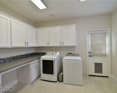 385 Glenridding Street - Photo Thumbnail 28