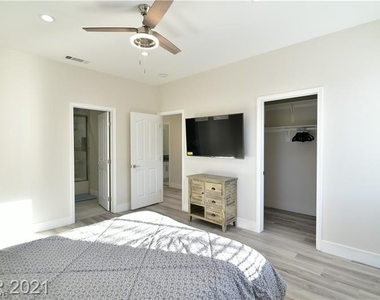 385 Glenridding Street - Photo Thumbnail 19