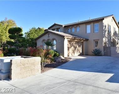 385 Glenridding Street - Photo Thumbnail 2