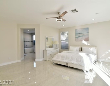 385 Glenridding Street - Photo Thumbnail 23