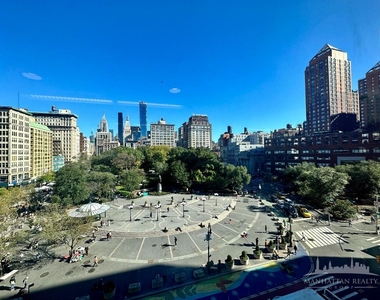 4th Ave - Photo Thumbnail 6