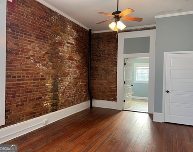 128 W Jackson Street - Photo Thumbnail 4