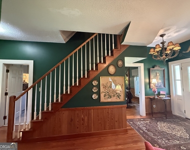 1663 Thompson Lane - Photo Thumbnail 4