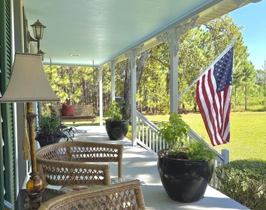 1663 Thompson Lane - Photo Thumbnail 3