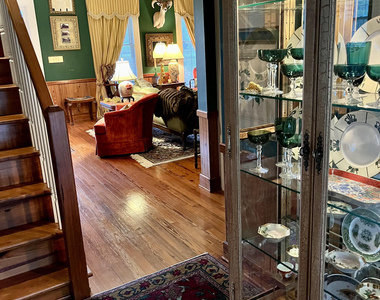 1663 Thompson Lane - Photo Thumbnail 7