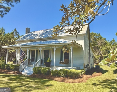 1663 Thompson Lane - Photo Thumbnail 1