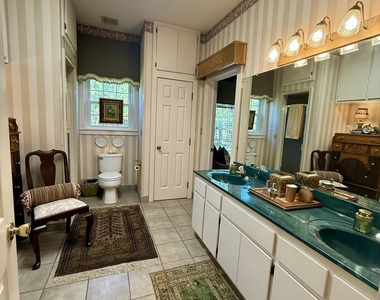 1663 Thompson Lane - Photo Thumbnail 20