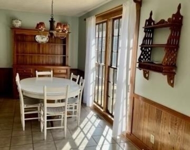 1663 Thompson Lane - Photo Thumbnail 16
