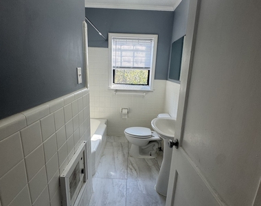 324 N Main Street - Photo Thumbnail 9