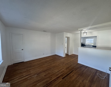 324 N Main Street - Photo Thumbnail 1