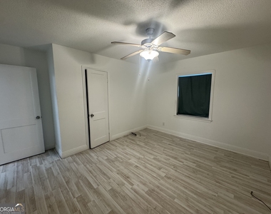 324 N Main Street - Photo Thumbnail 7