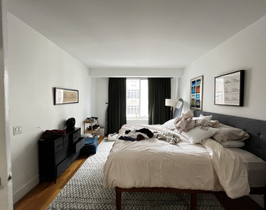 462 Keap Street - Photo Thumbnail 6