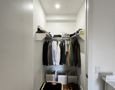 462 Keap Street - Photo Thumbnail 8